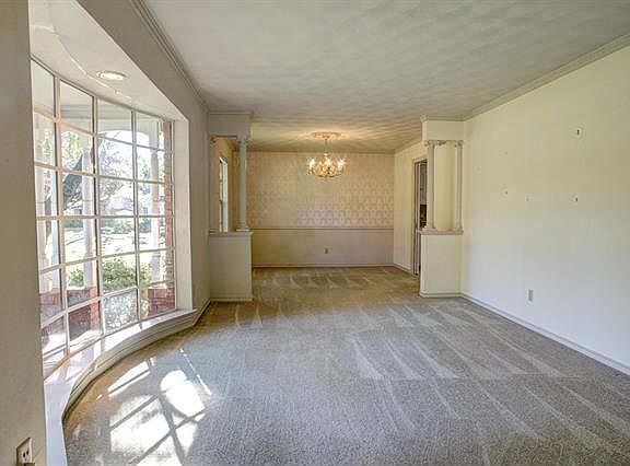 4th image of 10329 Vinemont St