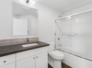 18806 Firlands Way N, Seattle, WA 98133
