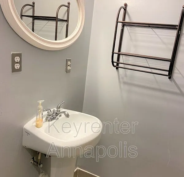7890 Ivy Ter — Photo 5