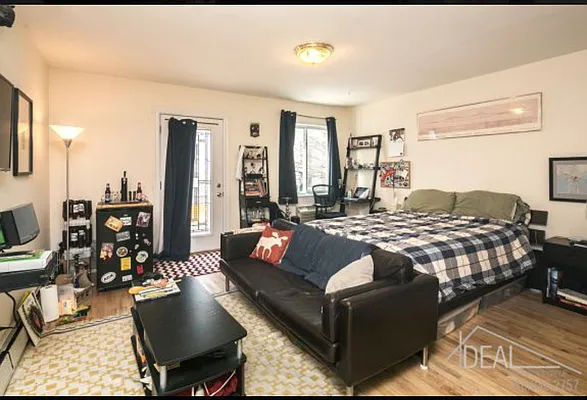 Rented by Ideal Properties Group | media 2