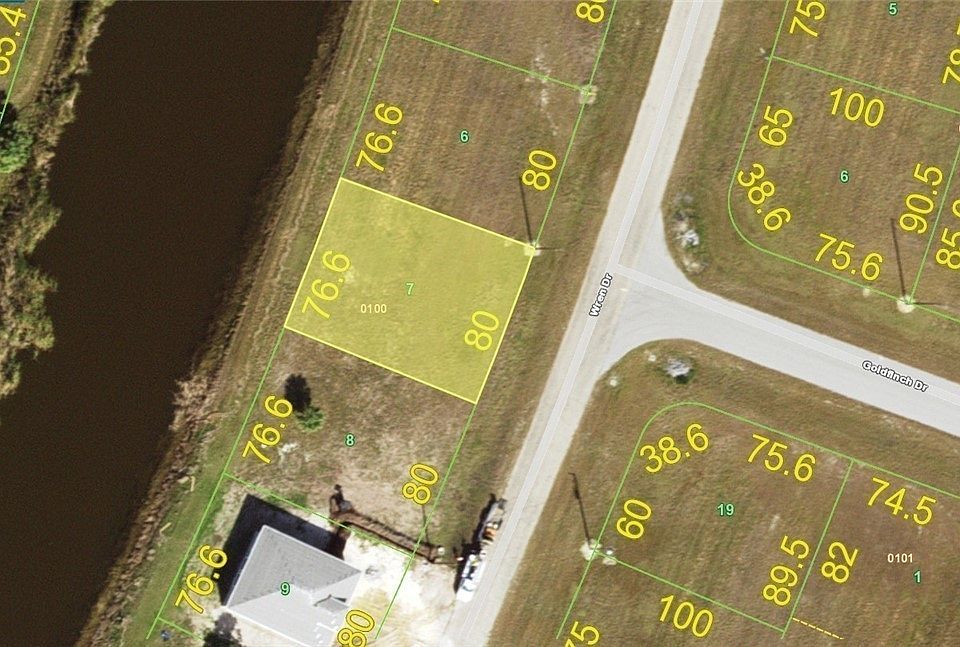 1st image of 13 Wren Dr