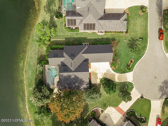 3rd image of 1315 SPARKLEBERRY Court