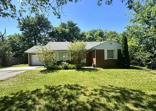 1415 N Tennessee Blvd Photo 1