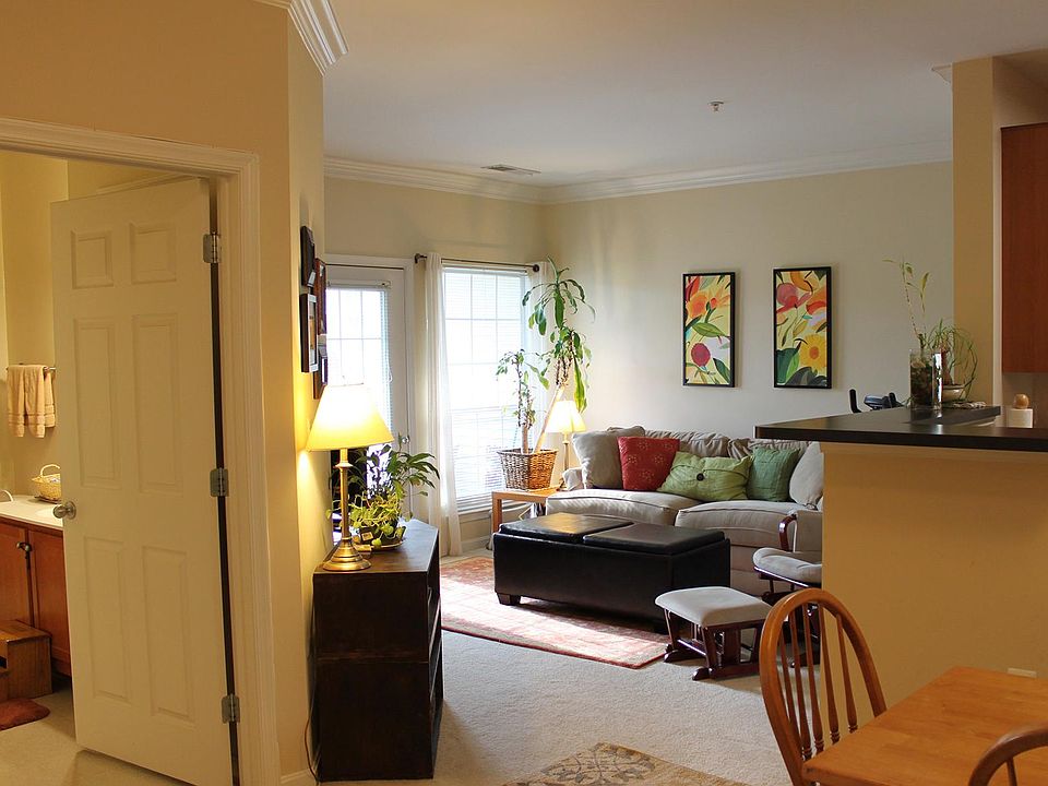 1st image of 4850 Eisenhower Ave Unit 421