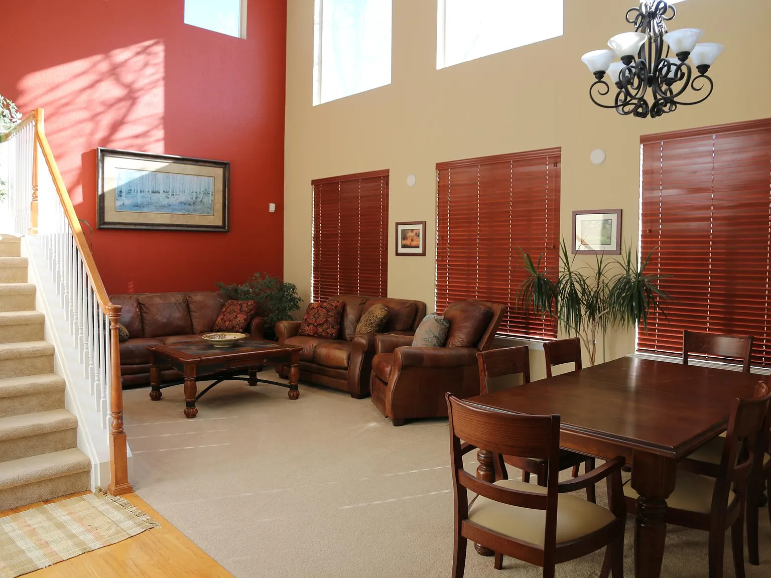 3 bed, 2.5 bath, 2400 sqft, $3,300 — Photo 4