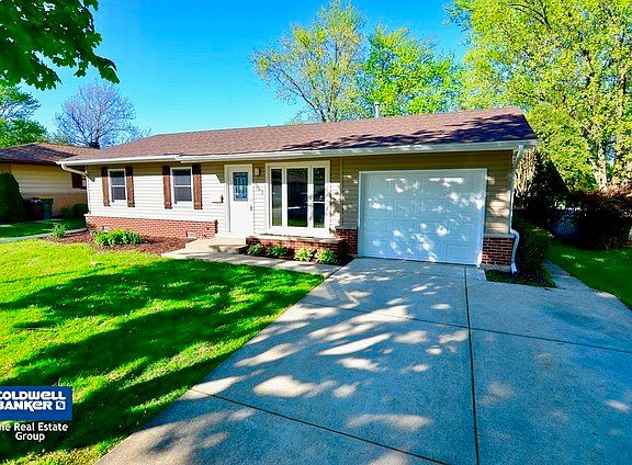 2nd image of 563 Sussex Ct