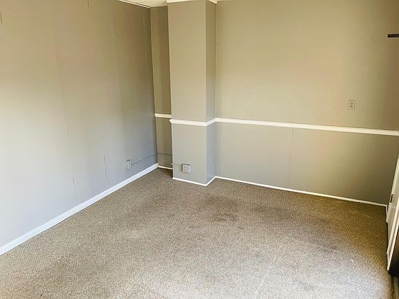 5th image of 216 Leon Sullivan Way