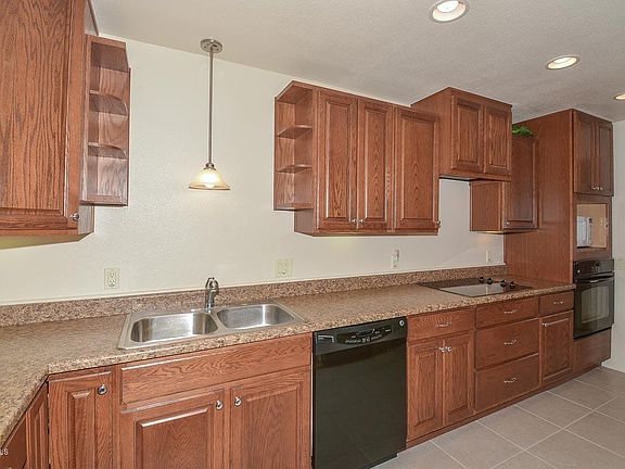 4th image of 10634 W Campana Dr
