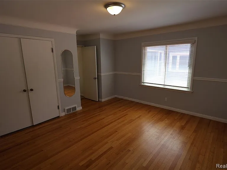 4121 Seminole Dr — Photo 63