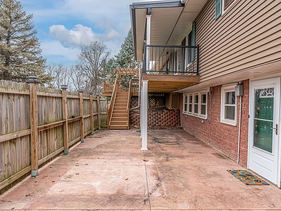 4th image of 6887 Colonial Ave