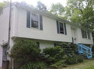 37 Harriman Rd, Merrimac, MA 01860