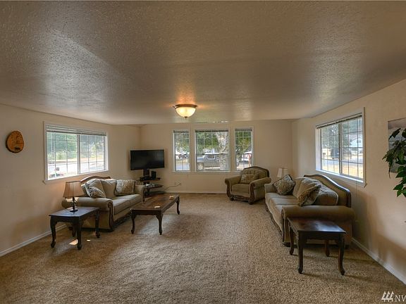 2nd image of 8906 Mulberry Ct SE