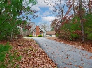 11 Rose Ln, Richmond, RI 02875