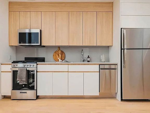 4th image of 378 Weirfield St #1002