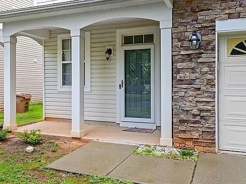 120 Milpass Dr Photo 1