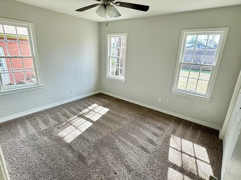 1812 Brighton Ave — Photo 17