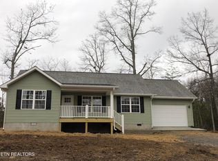 135 Horseshoe Cir, Jamestown, TN 38556