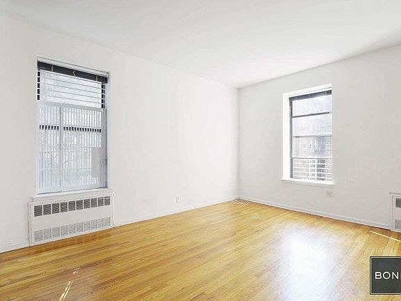 4th image of 310 W 80th St APT 4F