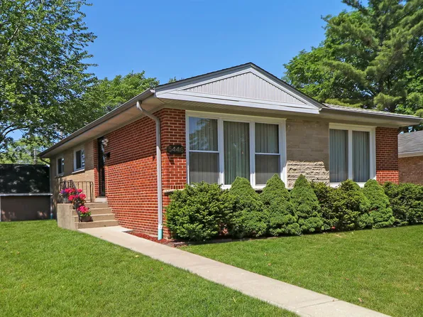 5446 Arcadia St, Skokie, IL 60077