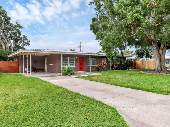 2532 Belvoir Blvd, Sarasota, FL 34237