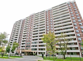 101 Prudential Dr #810, Toronto, ON M1P4S5