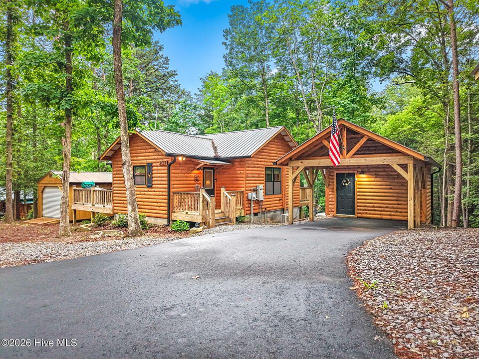 1st image of 207 Bentley Cove