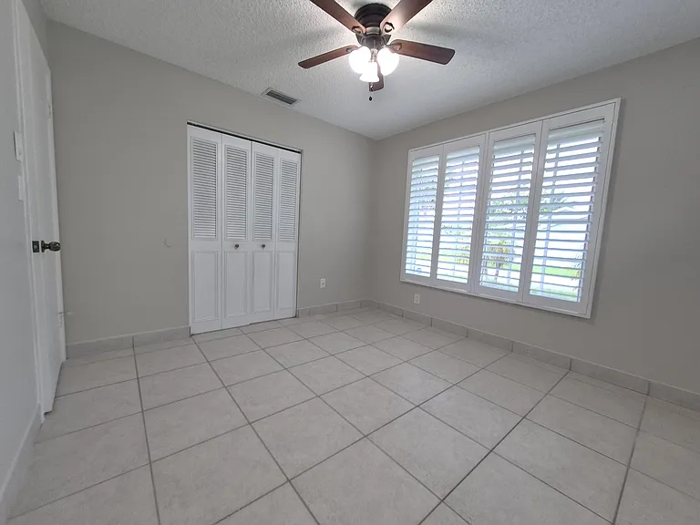 5510 Lakewood Cir S #C — Photo 9