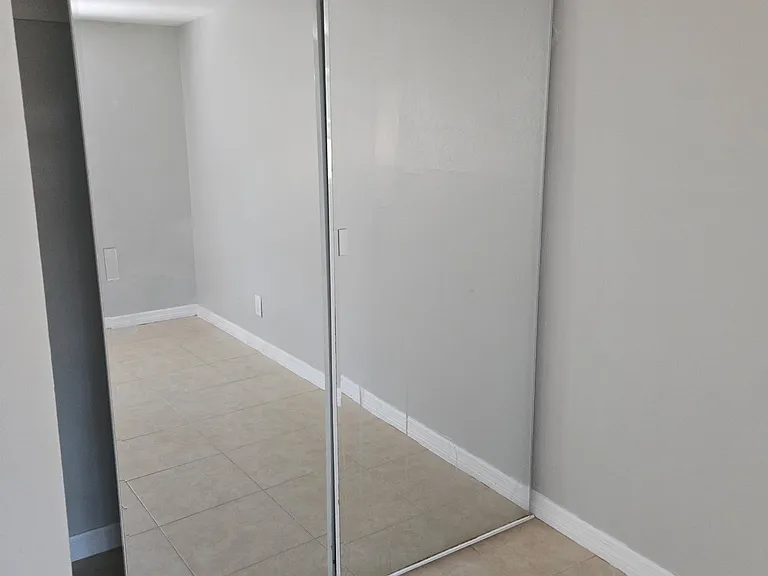 514 Avenue C NE #1 — Photo 8