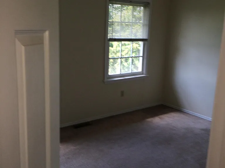 534 Becker St — Photo 22