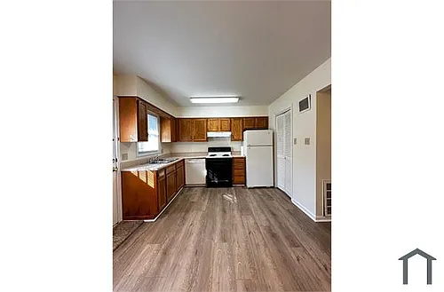 257 Maryland Dr #11 Photo 1