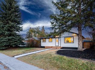 152 Southampton Dr SW, Calgary, AB T2W 0V1