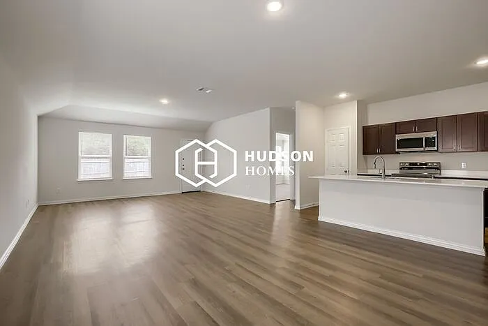 116 Doma Ave — Photo 2