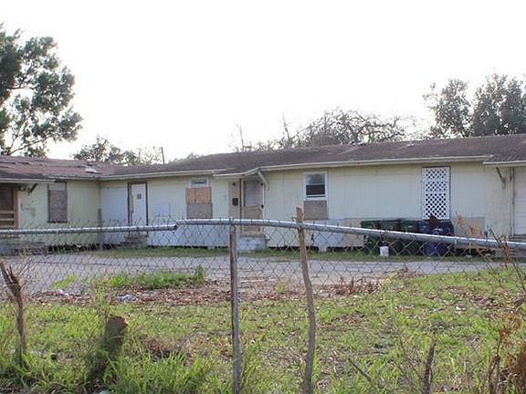 2nd image of 2815 Marguerite St