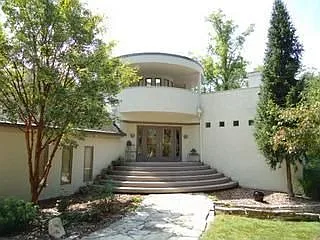 2407 Hyatts Rd photo 1