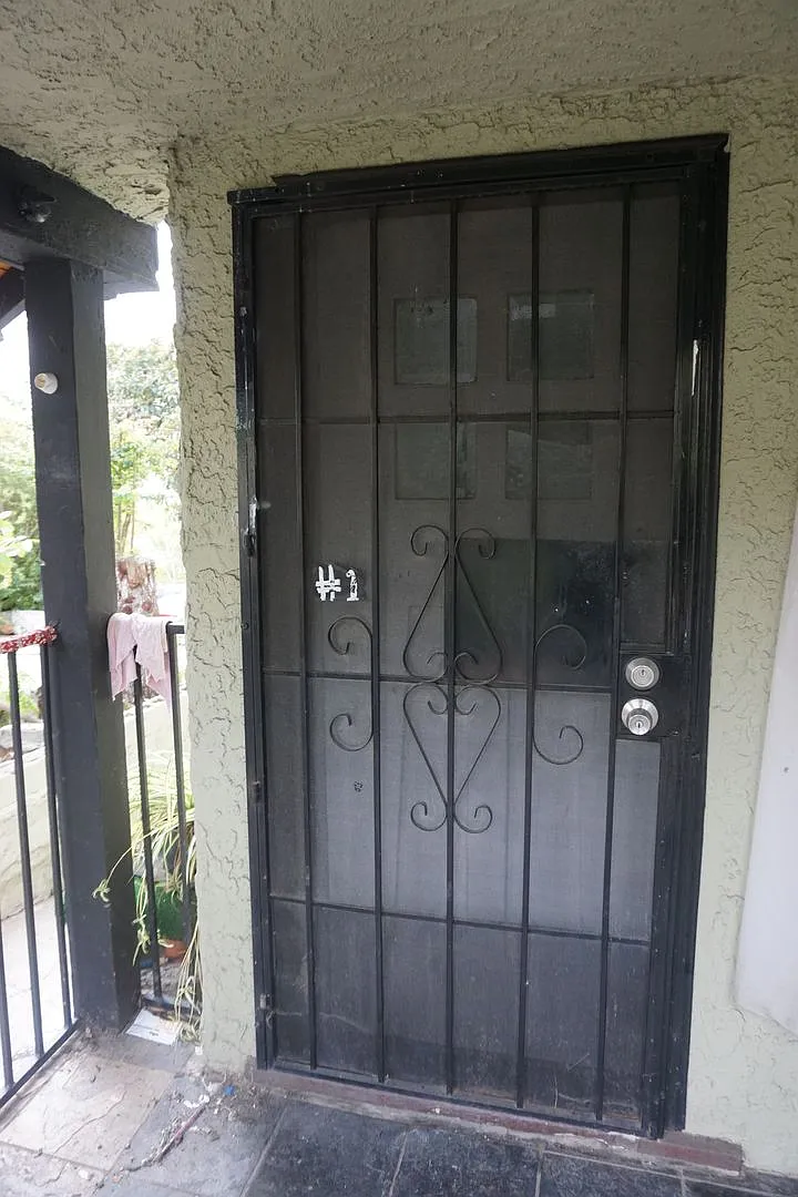 Dobinson ST — Photo 2