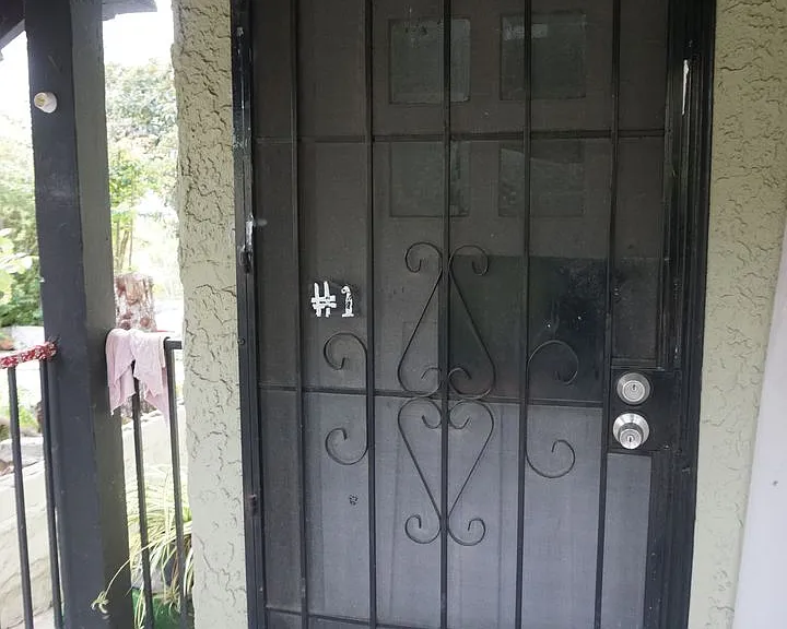 3940 Dobinson St — Photo 2