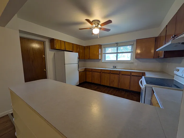259 S 10th Ave #1 — Photo 6