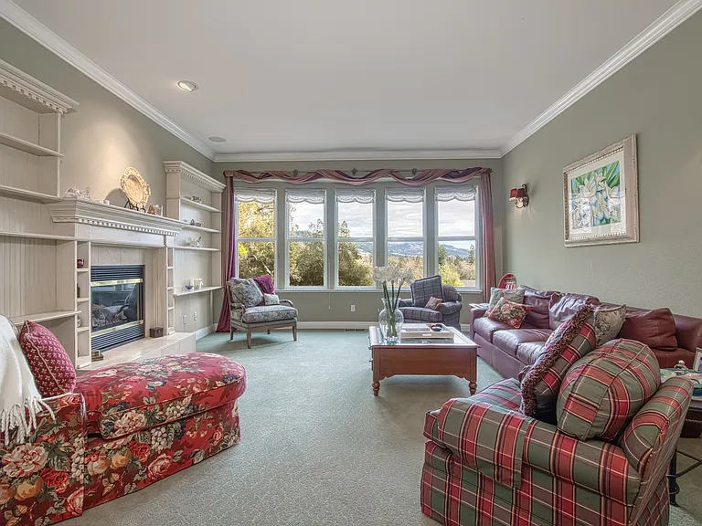 2703 Brush Creek Rd — Photo 28