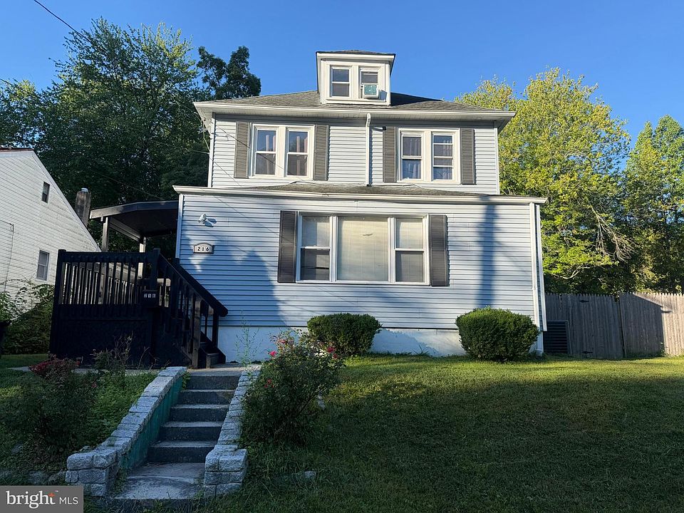 1st image of 216 Garfield Ave