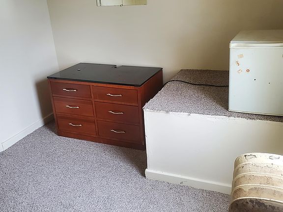 5th image of 2144 University Ave W #4