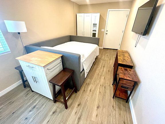 2nd image of 8517 Jade Coast Dr
