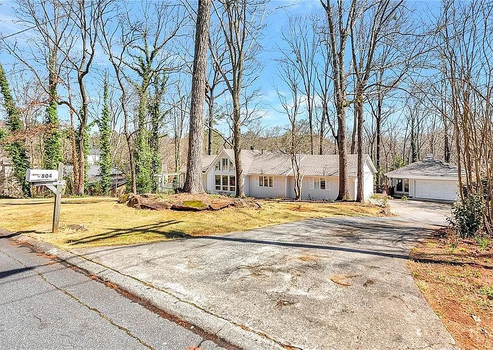 Bayliss Dr, Marietta — Photo 2