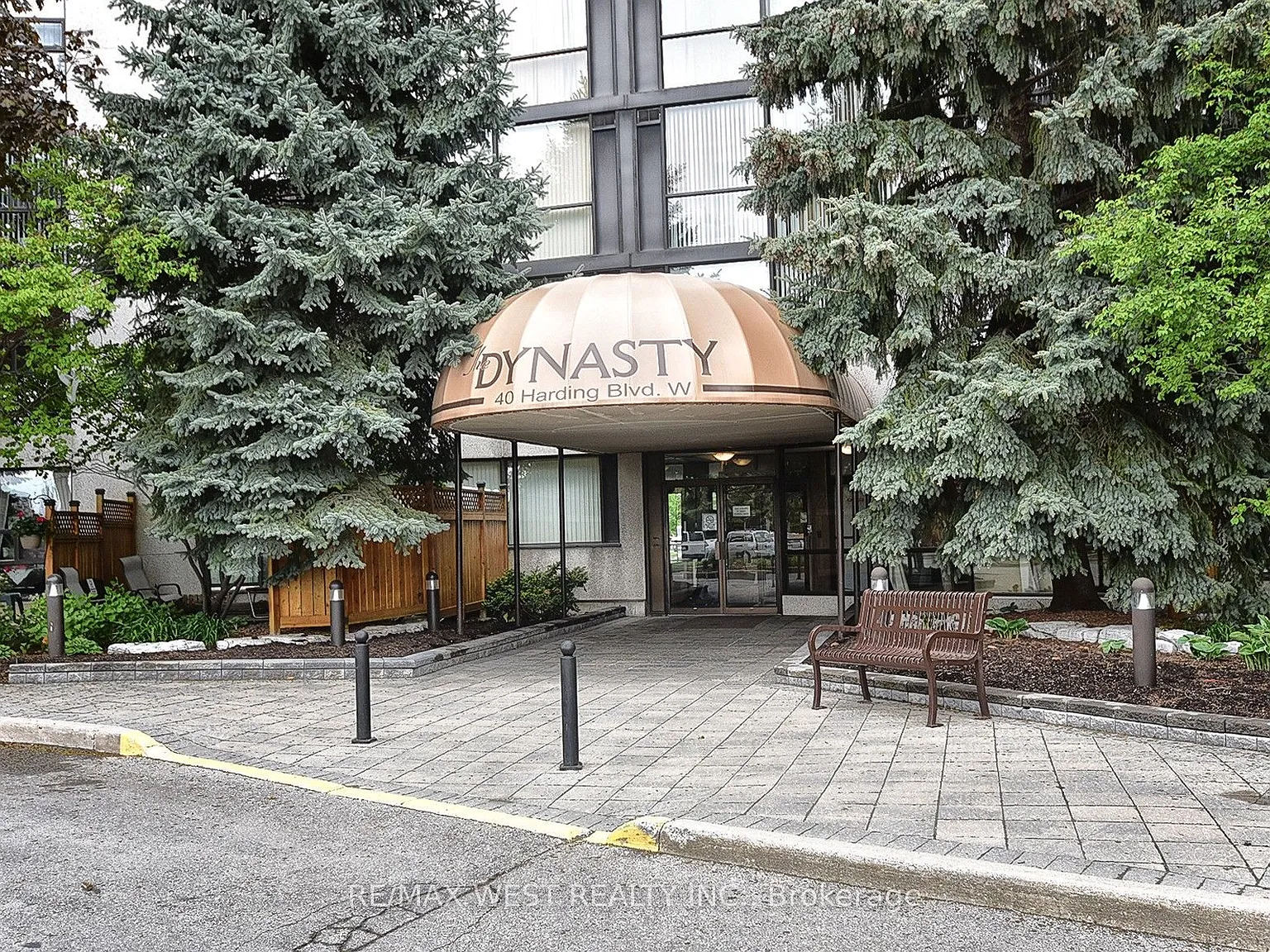 3 bed, $3,500 — Photo 2