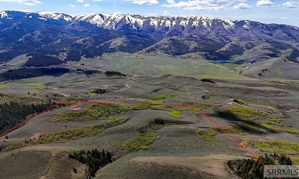 1st image of White Ridge Rd