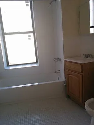 Rented by Lang Realty LLC | media 3