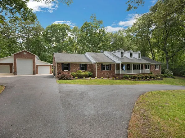 8215 Elizabeth Ln, La Plata, MD 20646