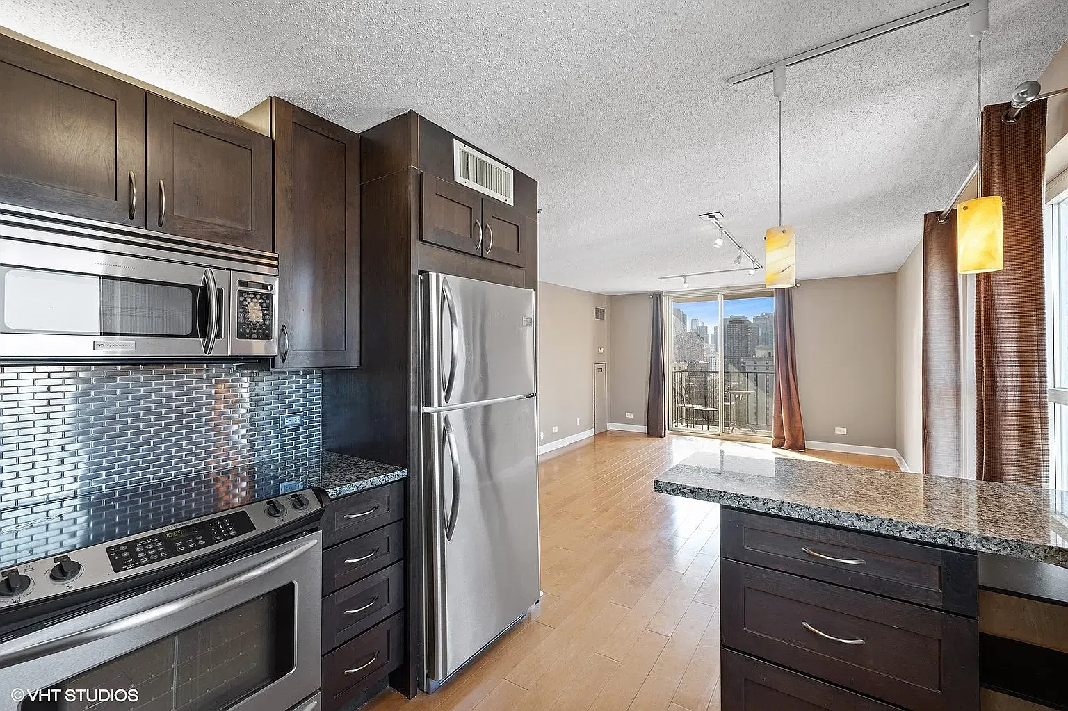 1 bed, 750 sqft, $2,500 — Photo 4