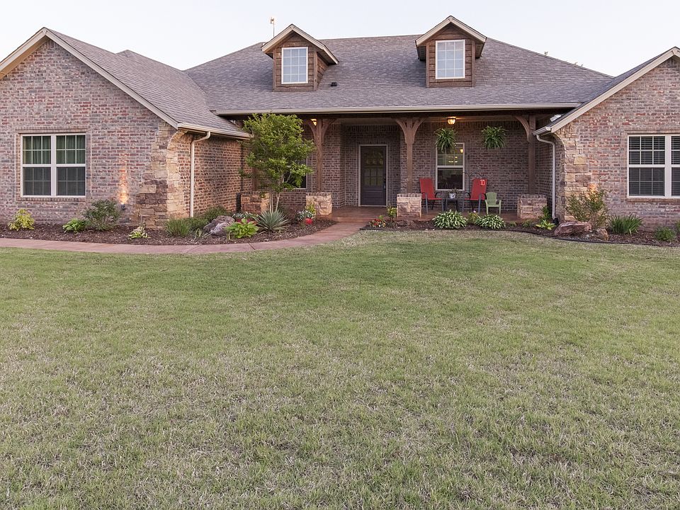 Home front on acreage