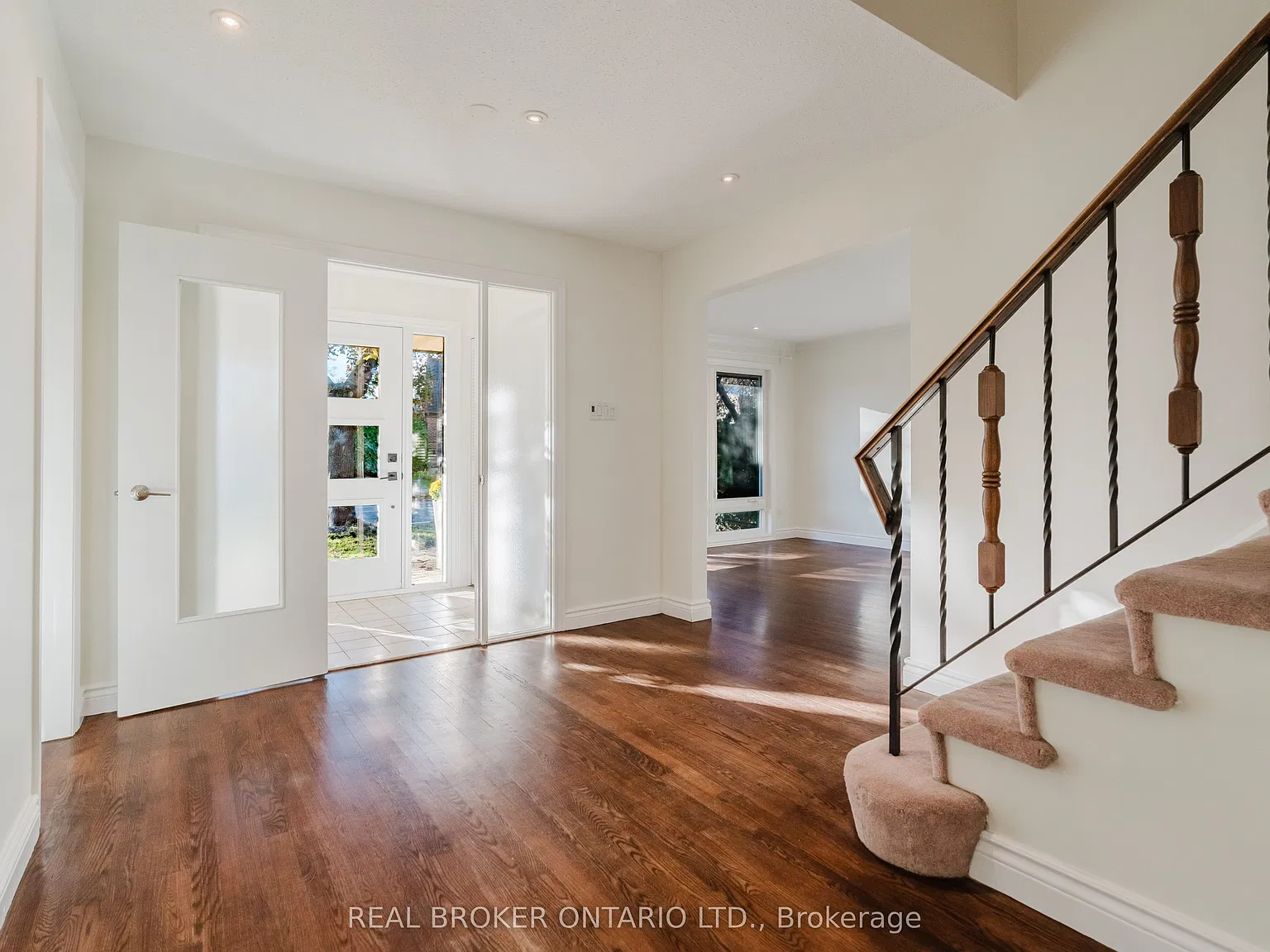 5 bed, $3,995 — Photo 3
