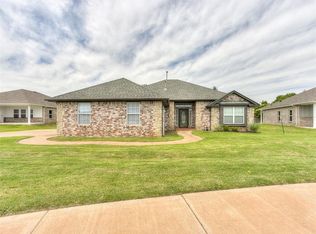 117 Jennifer Ave, Edmond, OK 73003